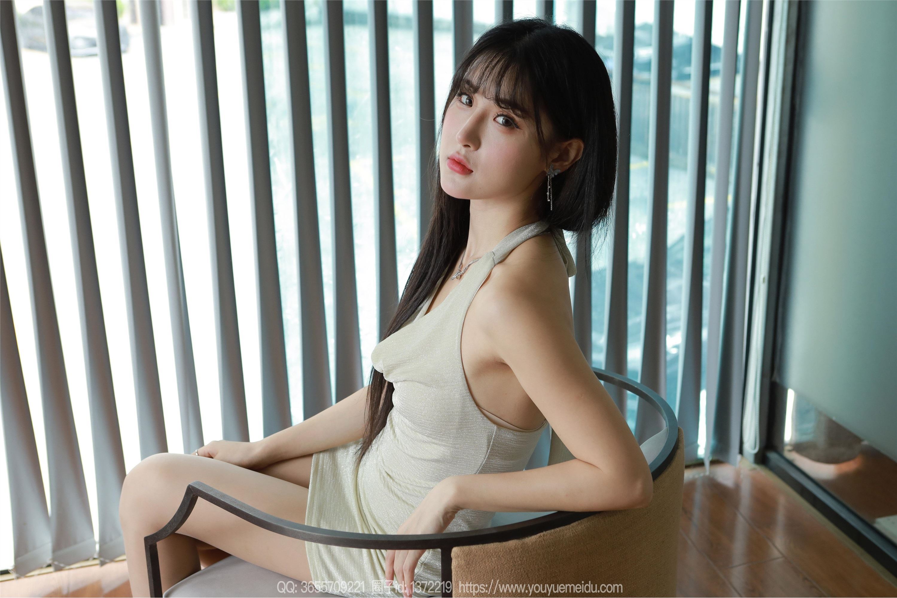 IESS异思趣向  2024.05.31 丝享家 1756 小宝《挂脖包臀裙》